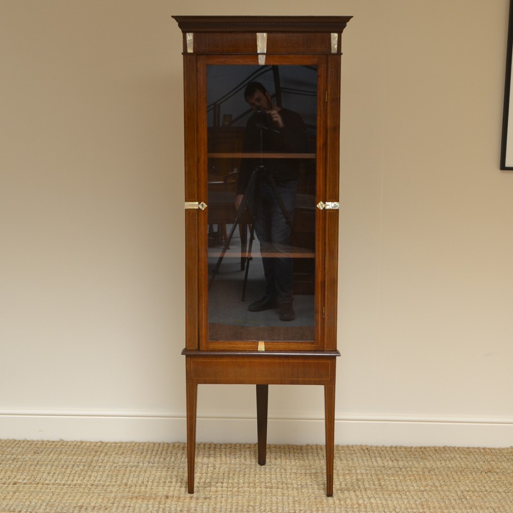 Fine Quality Victorian Inlaid Floor Standing Antique Corner Cabinet