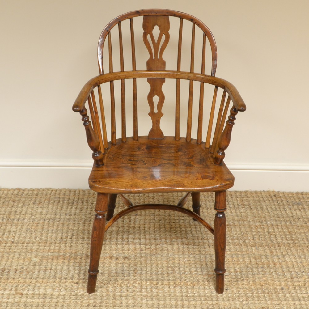 Quality Country House Yew & Elm Georgian Antique Windsor Chair