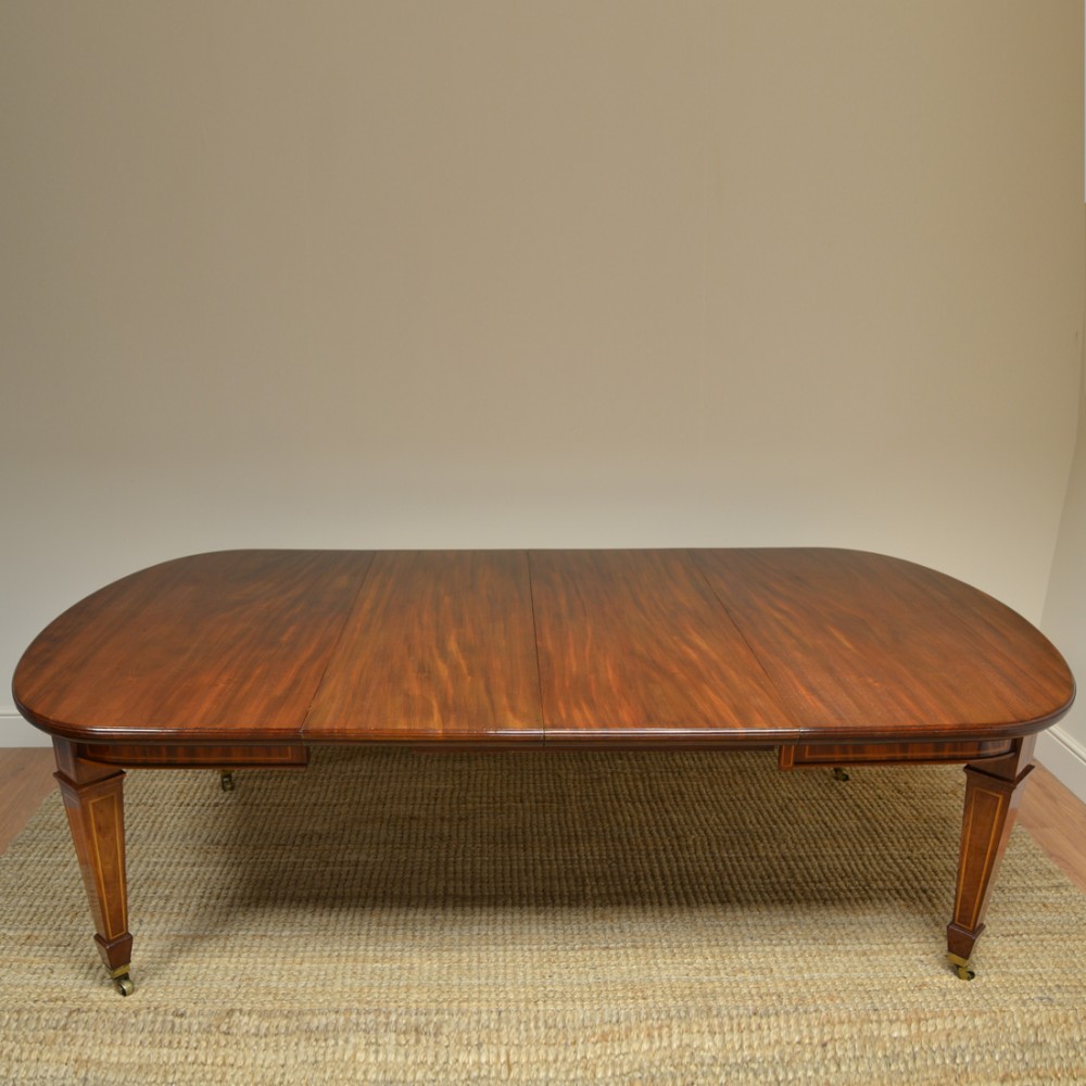 High Quality Victorian Mahogany Wind-Out Extending Antique Dining Table