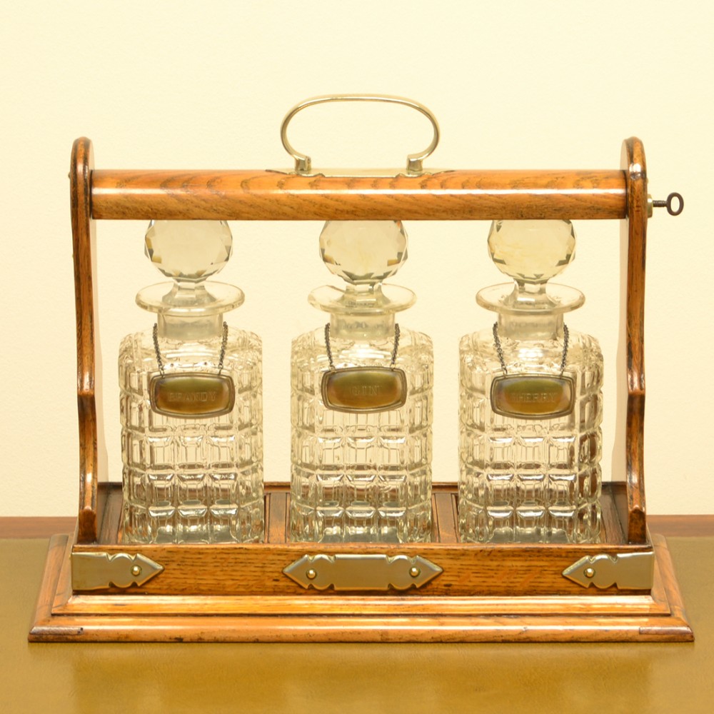 Quality Victorian Oak Antique Tantalus