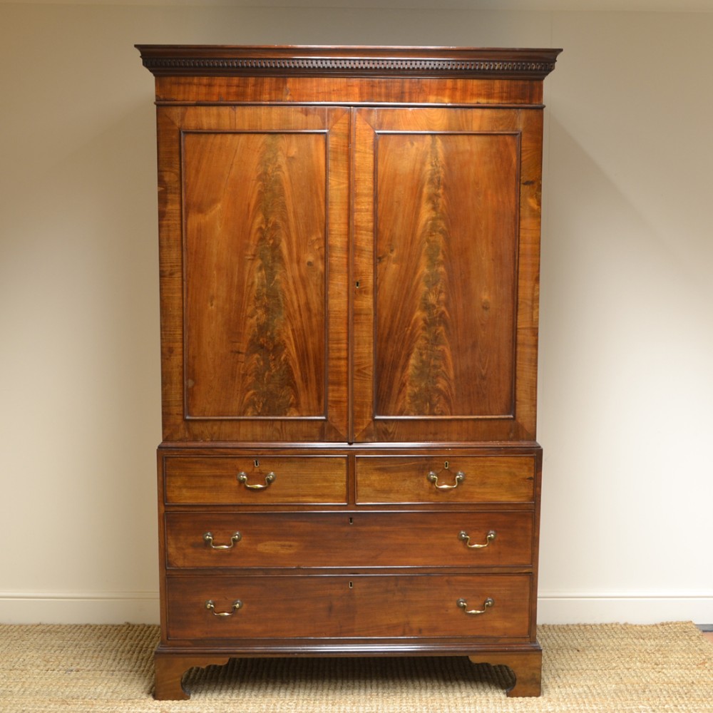 Country House Georgian Mahogany Antique Linen Press