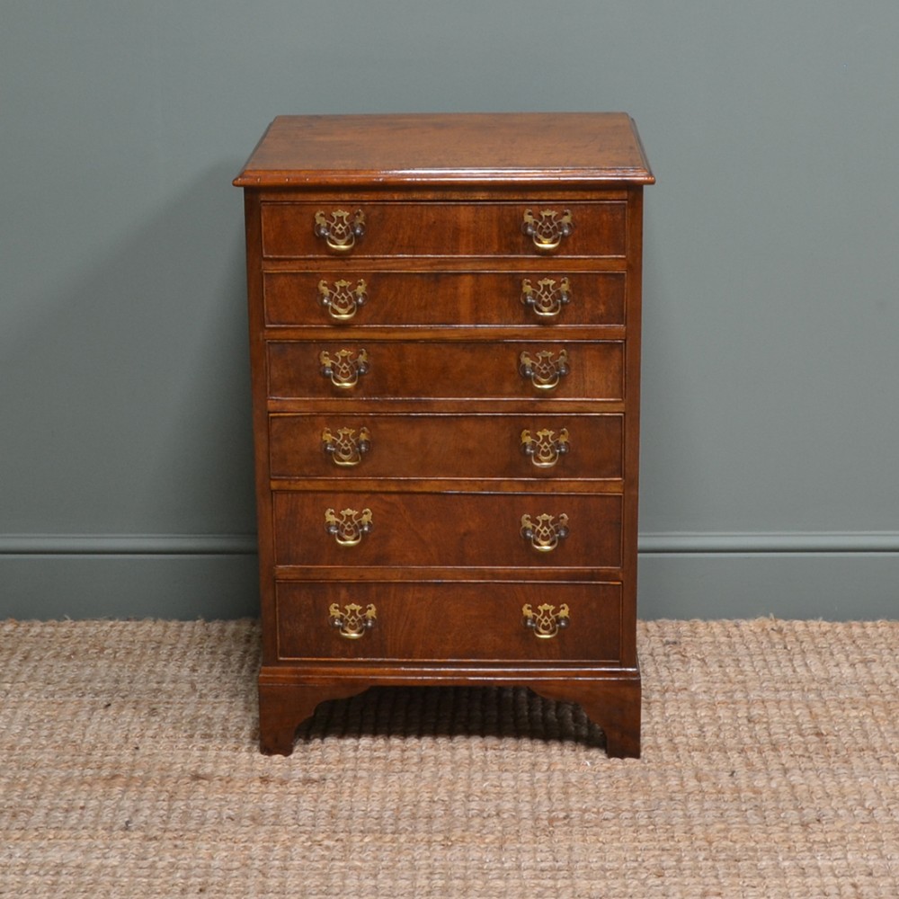 Superb Quality Small Victorian Figured Mahogany Antique Chest Of Drawers