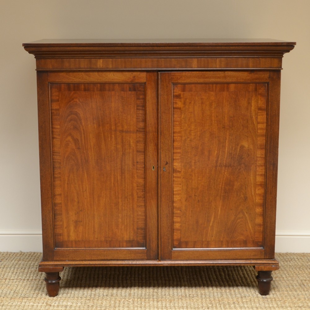 Georgian Mahogany Crossbanded Antique Press cupboard