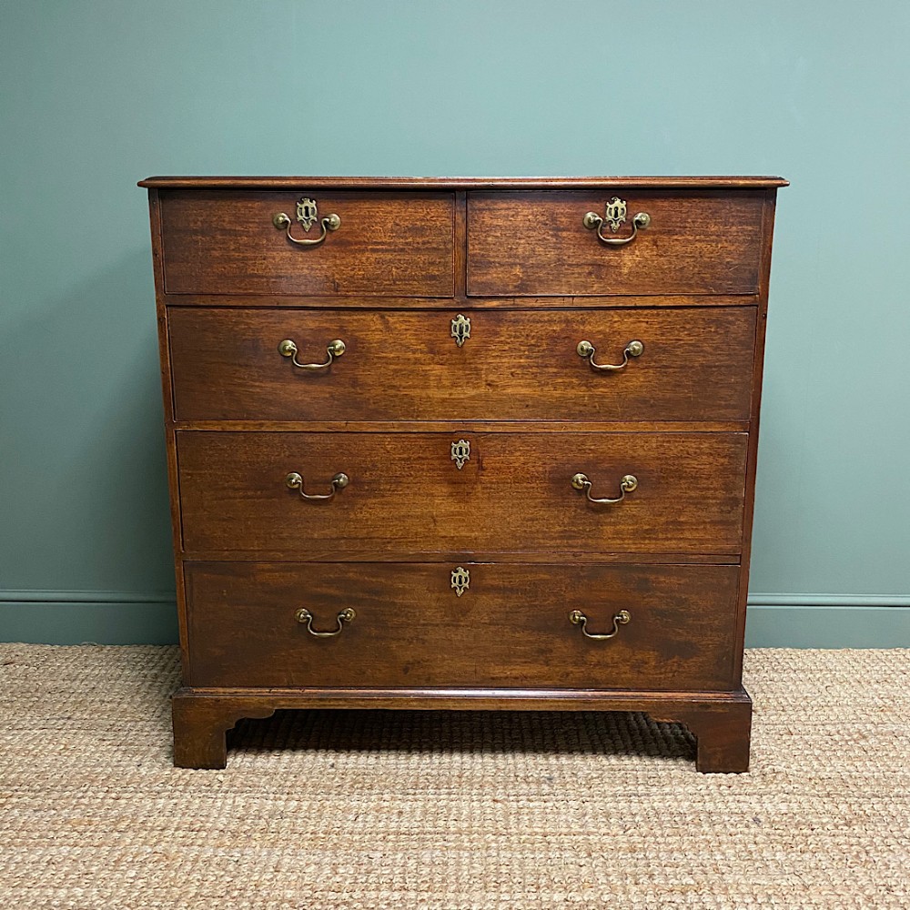 Superb George III Mahogany Country House Antique Chest Of Drawers