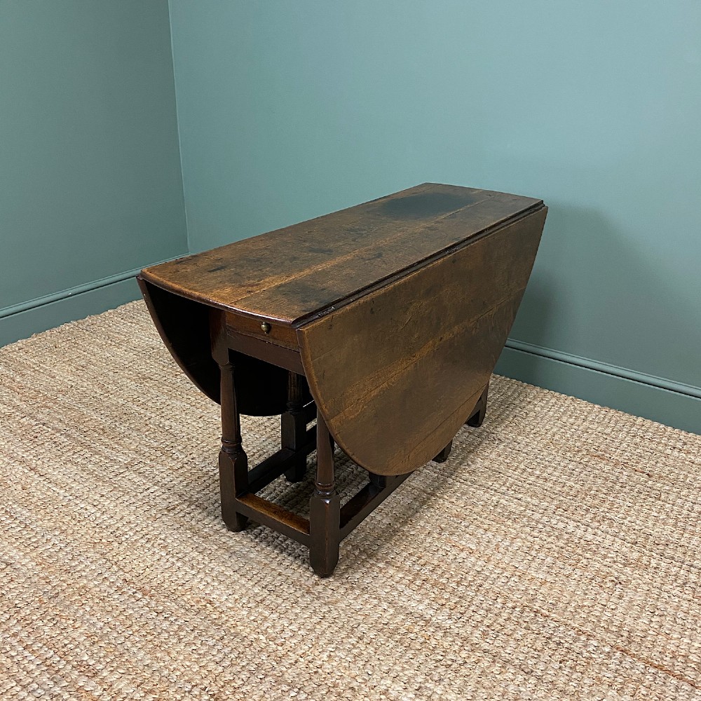 17th Century Country Oak Antique Gate Leg Table