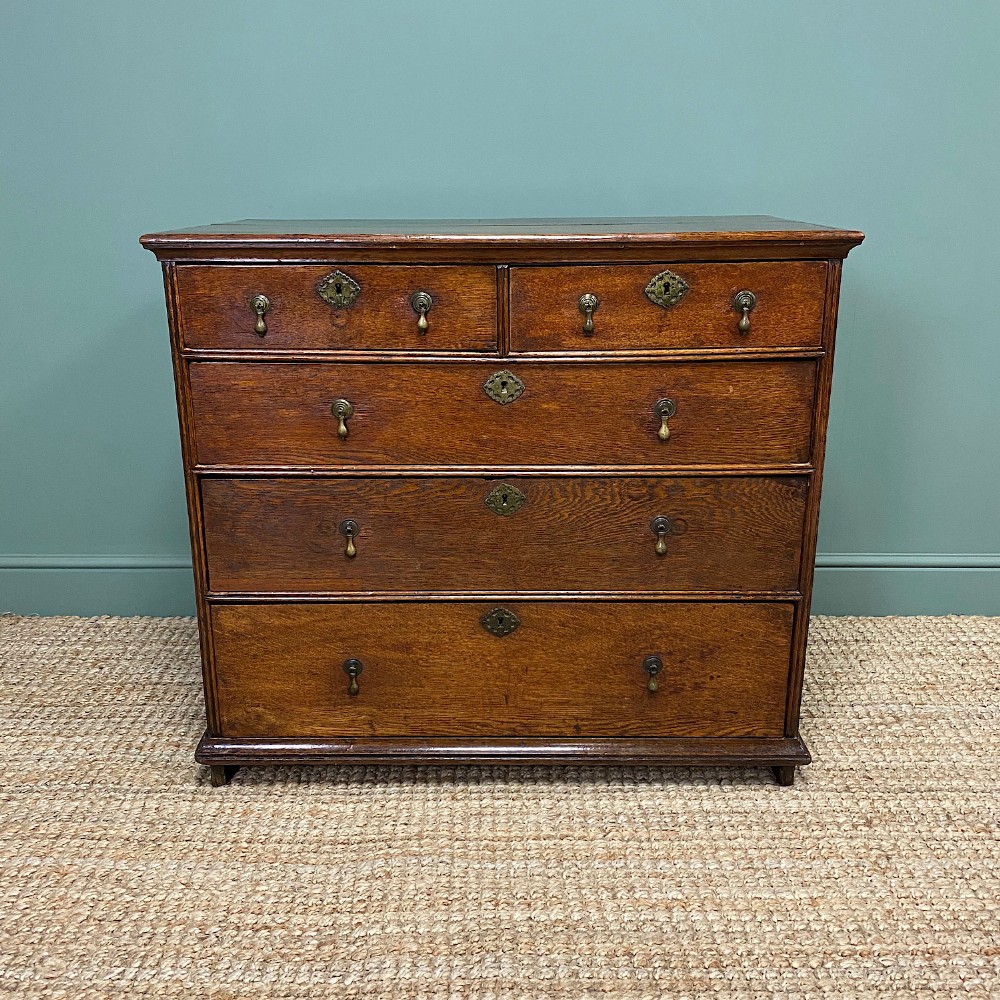 Early Eighteenth Century Period Oak Country House Antique Chest Of Drawers