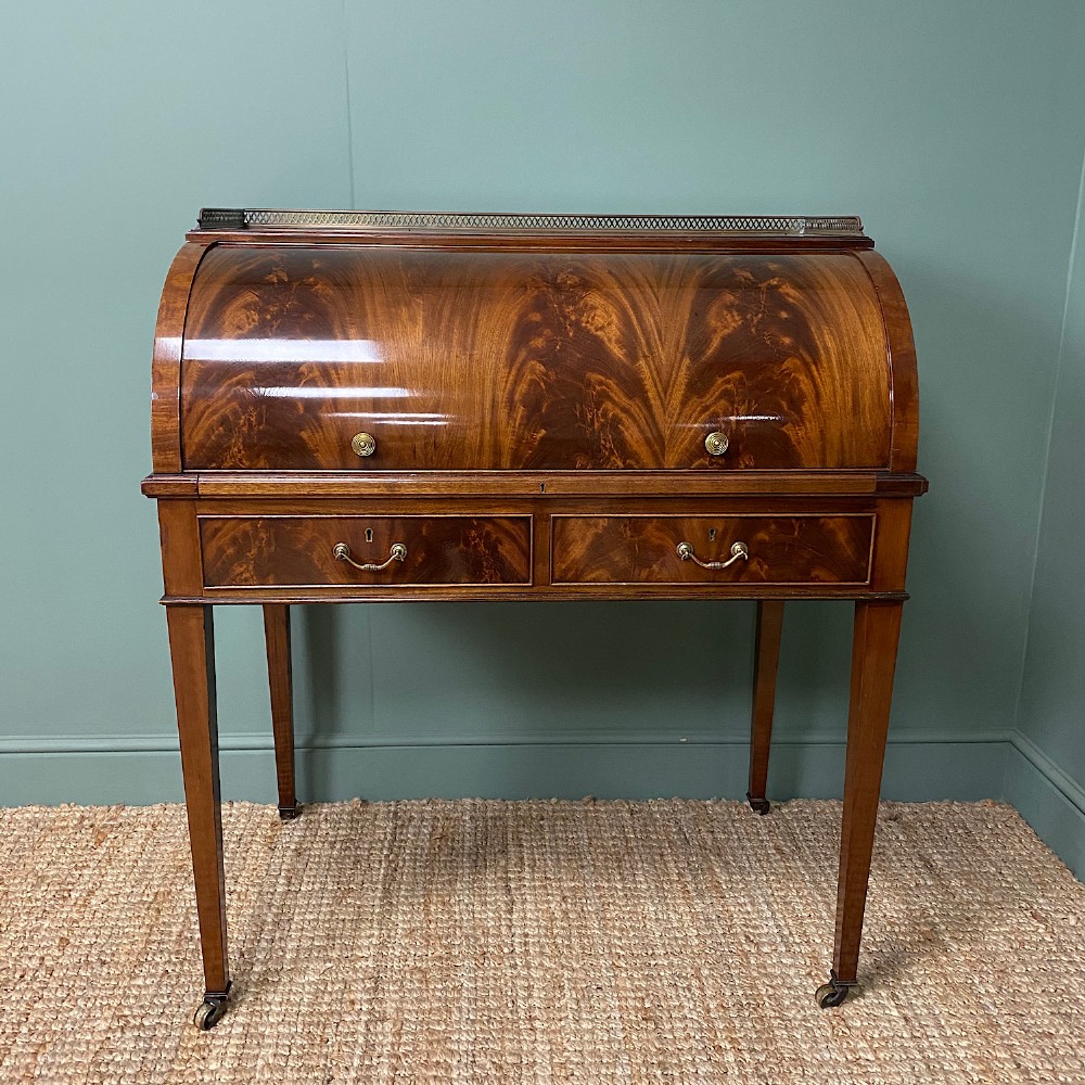 Superb Quality Victorian Antique Cylindrical Mahogany Desk by Maple & Co