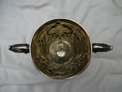 1777 FINE GEORGIAN GEORGE 111 IRISH SILVER CUP BY JOHN LOCKER 375G - ADDITIONAL PHOTO 4