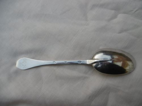 c1700 rare provincial dognose tablespoon by anthony dodson of lewes - CATEGORY: ANTIQUE SILVER - DATED 18TH CENTURY