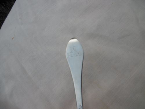 C1700 RARE PROVINCIAL DOGNOSE TABLESPOON BY ANTHONY DODSON OF LEWES - ADDITIONAL PHOTO 3