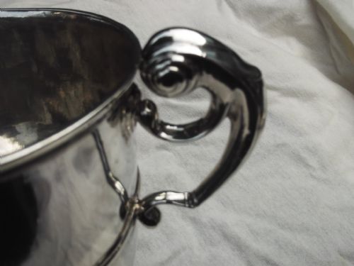 1727 VERY RARE GEORGIAN IRISH CUP BY THOMAS SUTTON GREAT PROVENANCE - ADDITIONAL PHOTO 5