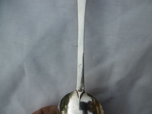 1680 VERY RARE SOUTHAMPTON TREFID SPOON MADE BY PETER WEBB 20CMS LONG - ADDITIONAL PHOTO 1