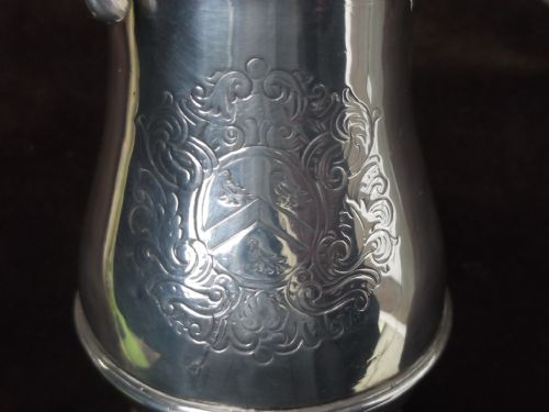 1706 SET OF 3 QUEEN ANNE CASTORS BY THOMAS PRITCHARD GREAT ARMORIAL 14OZS - ADDITIONAL PHOTO 1