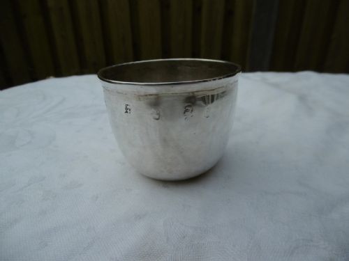 1698 very rare 17th century britannia standard cup 50g - CATEGORY: ANTIQUE SILVER - DATED 17TH CENTURY