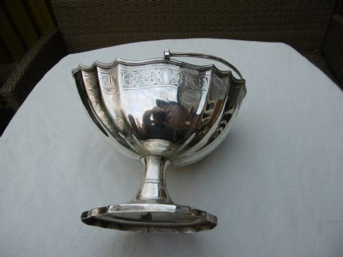 1801 LARGE GEORGE 111 IRISH SILVER BASKET BY GUSTAV BYRNE GREAT DECORATION 300G - ADDITIONAL PHOTO 2
