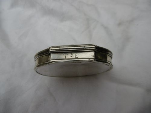 C1730 RARE SHELL SHAPED SILVER SNUFF BOX BY GM LOVELY DECORATION 40G - ADDITIONAL PHOTO 2