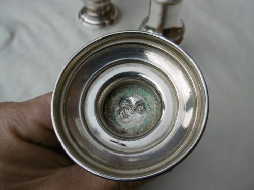 1761 FINE GEORGIAN SILVER WARWICK CRUET SET COMPLETE WITH BOTTLES AND CASTERS 830G SILVER - ADDITIONAL PHOTO 7