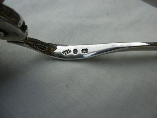 1799 FINE PAIR OF GEORGE 111 SERVING TONGS BY WILKES BOOTH NICE CREST 138G - ADDITIONAL PHOTO 2