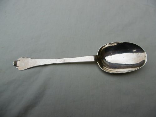 1680 CHARLES 11 TREFID TABLESPOON BY BENJAMIN PROSSER 57G