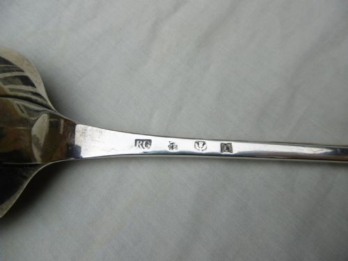 1758 MAGNIFICENT MASSIVE GEORGE 11 SCOTTISH HASH SPOON BY ROBERT GORDON 252G - ADDITIONAL PHOTO 2