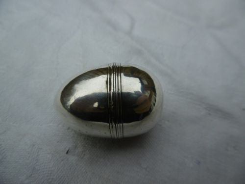 C1760 FINE GEORGIAN SILVER ACORN NUTMEG GRATER BY DANIEL FIELD - ADDITIONAL PHOTO 3