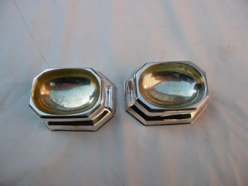 1743 FINE PAIR OF GEORGE 11 TRENCHER SALTS BY DAVID HENNELL 90 GRAMS - ADDITIONAL PHOTO 1