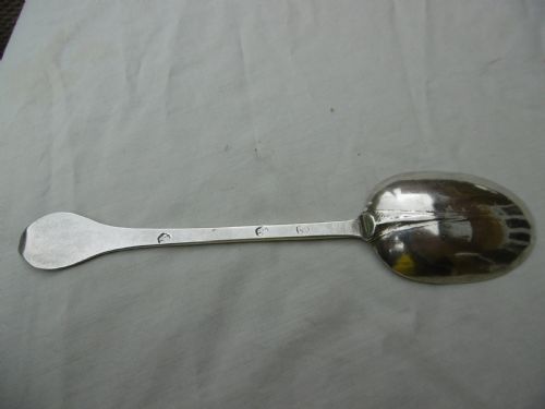 C1711 RARE PROVINCIAL DOGNOSE TABLESPOON POSSIBLY EAST ANGLIA 42G DATED 1711 - ADDITIONAL PHOTO 1