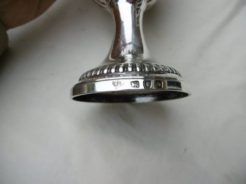 1771 FINE PAIR OF GEORGE 111 SILVER GOBLETS BY RARE MAKER AUSTIN LE SAGE GREAT CRESTS 540G - ADDITIONAL PHOTO 2