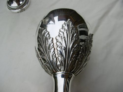 1771 FINE PAIR OF GEORGE 111 SILVER GOBLETS BY RARE MAKER AUSTIN LE SAGE GREAT CRESTS 540G - ADDITIONAL PHOTO 4