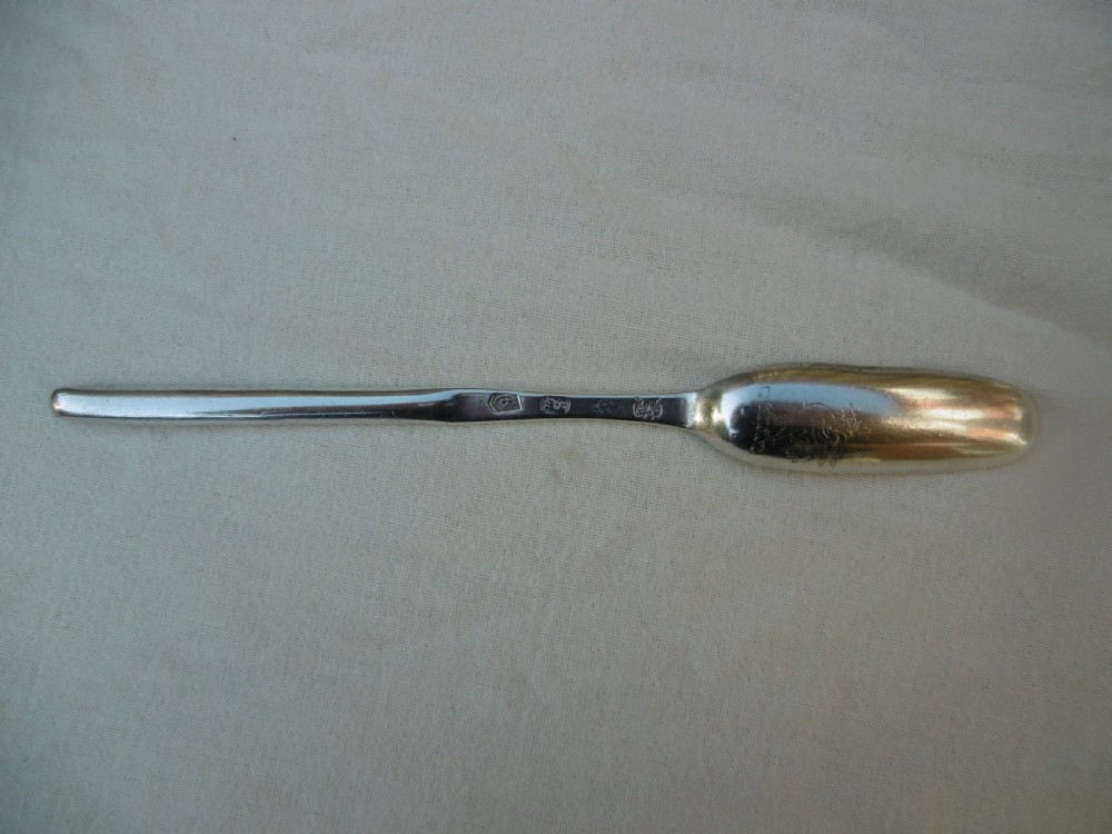 1712 rare Queen Anne marrow scoop by J Ladyman great marks and crest