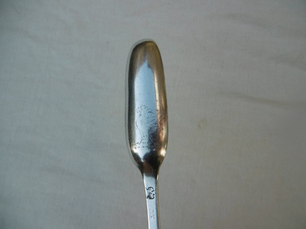 1712 rare Queen Anne marrow scoop by J Ladyman great marks and crest View IV