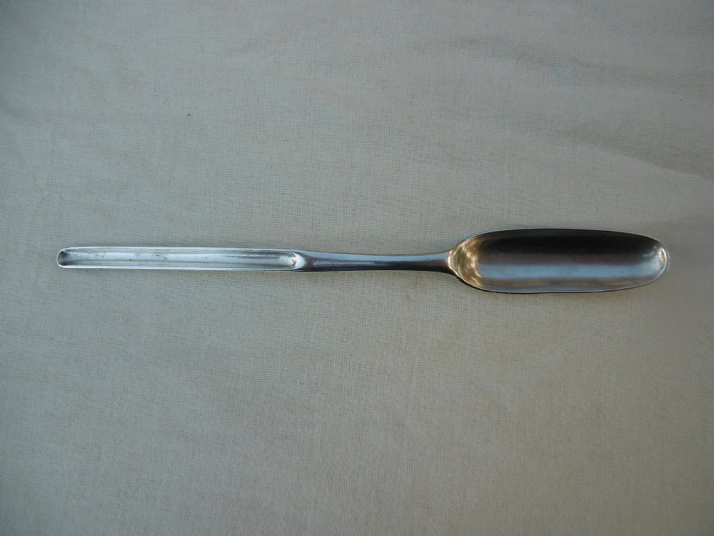 1712 rare Queen Anne marrow scoop by J Ladyman great marks and crest View V