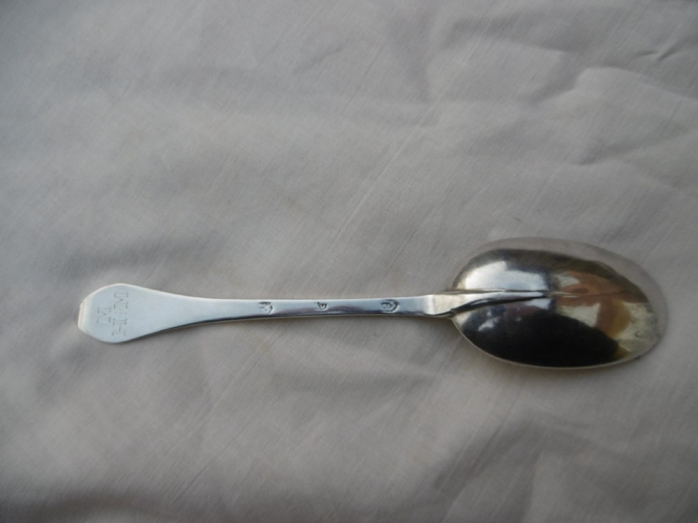c1700 rare Provincial Dognose tablespoon by Anthony Dodson of Lewes