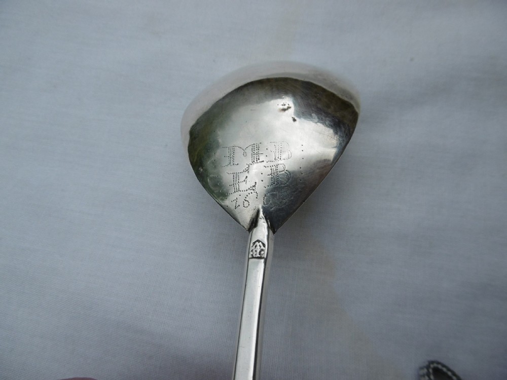 c1630 fine very rare Exeter seal top spoon by William Bartlett View III
