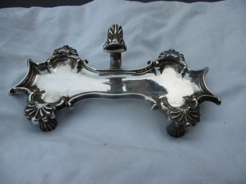 1758 rare quality George 11 Snuffers tray by Royal maker Edward Wakelin