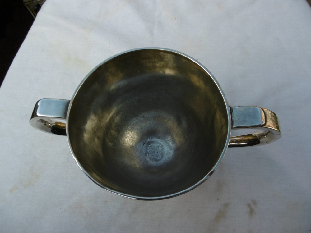 1736 very good George 11 large silver cup by Thomas Mason 330 grams View II