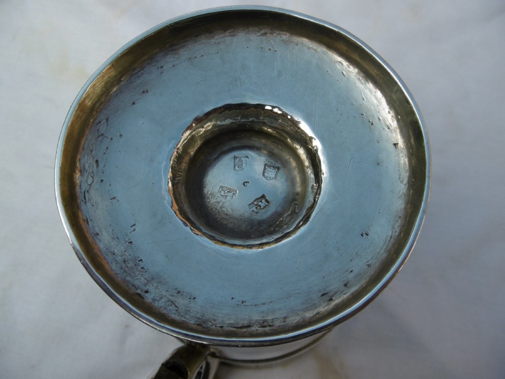 1736 very good George 11 large silver cup by Thomas Mason 330 grams View III