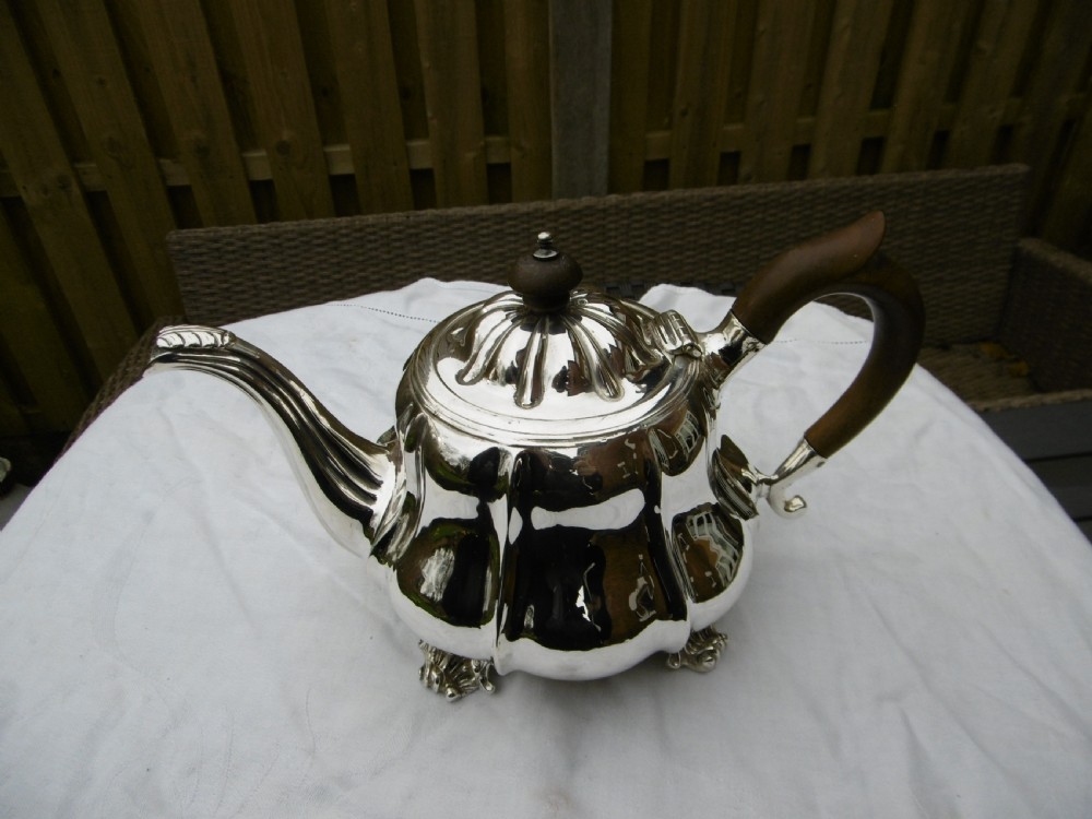 1822 fine Georgian silver teapot by John Wakefield 650g View IV
