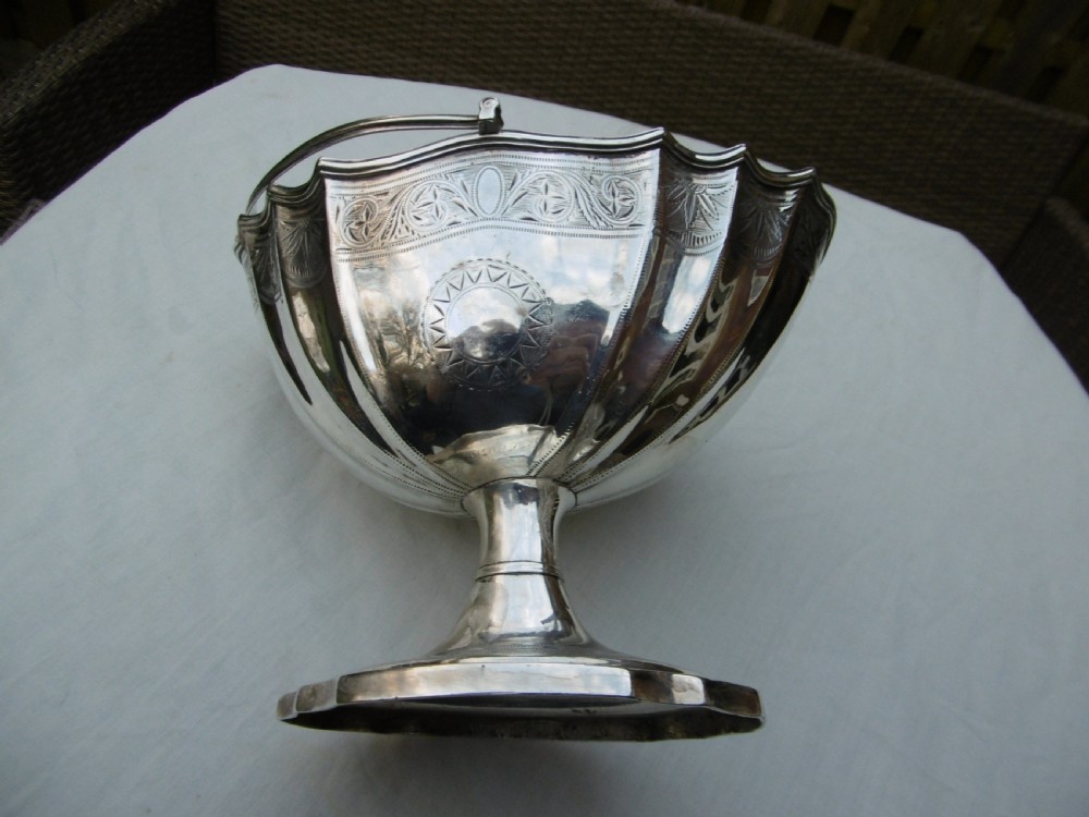 1801 large George 111 Irish silver basket by Gustav Byrne great decoration 300g View II
