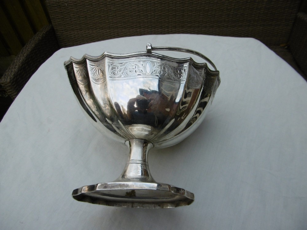 1801 large George 111 Irish silver basket by Gustav Byrne great decoration 300g View III