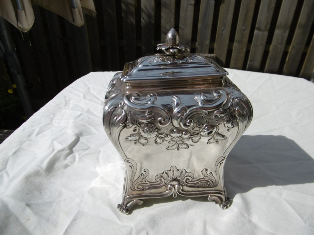 1760 fine George 111 tea caddy by top makers Daniel Smith and Robert Sharp 230g View III