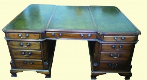 Quality Georgian Style Shaped Partners Des