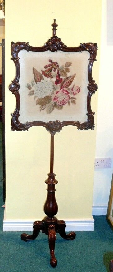 Lovely Victorian Rosewood Pole Screen