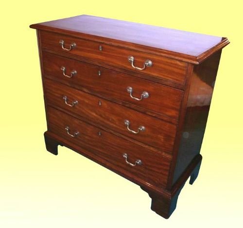 Small  Georgian Antique Mahogany Chest