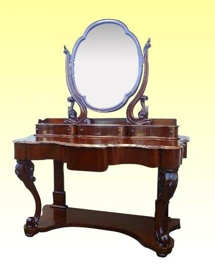 Quality Victorian Mahogany Antique Duchesse Dressing Table 
