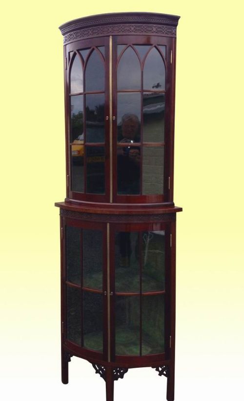 Stunning Quality  Antique Mahogany Bow Front Corner Cabinet
