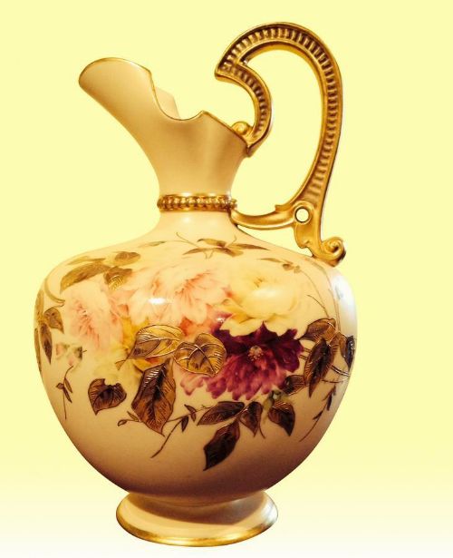 A Beautiful Large Antique Royal Worcester Ewer