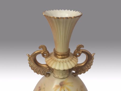 VERY FINE PAIR OF ANTIQUE PAINTED AND BLUSH IVORY ROYAL WORCESTER VASESDATED 18939INS TALLBY E RABY - ADDITIONAL PHOTO 2