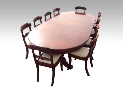 fig 1. Large Three Leaf Antique Oval Dining Table of Extreme Quality