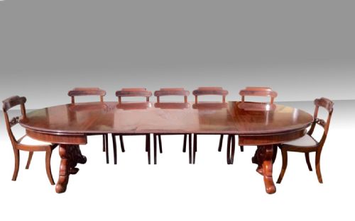 Large Three Leaf Antique Oval Dining Table of Extreme Quality
